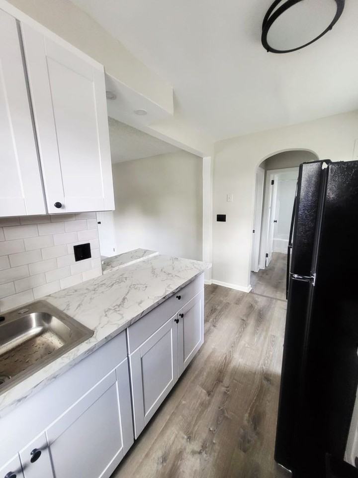 Independence Village - Photo 4 of 14