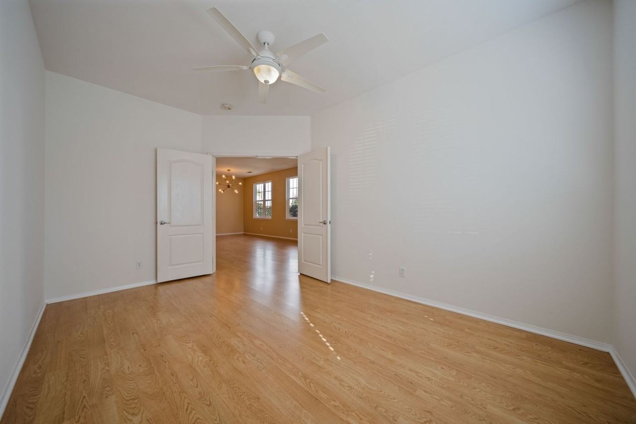 25517 Sinclair Place - Photo 5 of 24