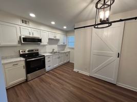 featured image of 2100 Murray Avenue