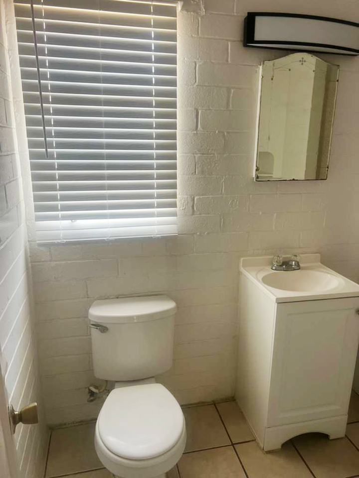 Owl & Mesa Lodge Apartments - Photo 2 of 4