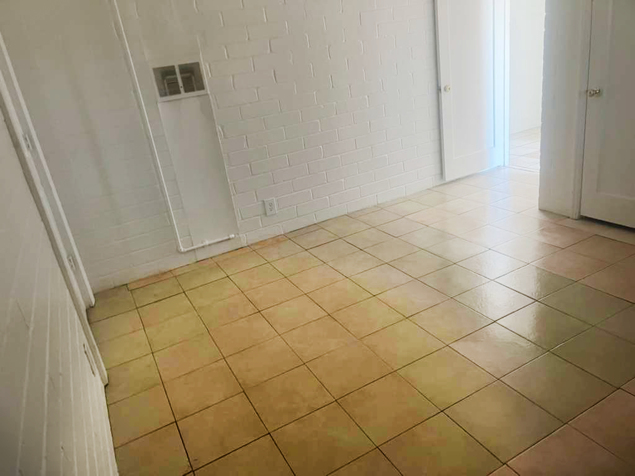 Owl & Mesa Lodge Apartments - Photo 4 of 4