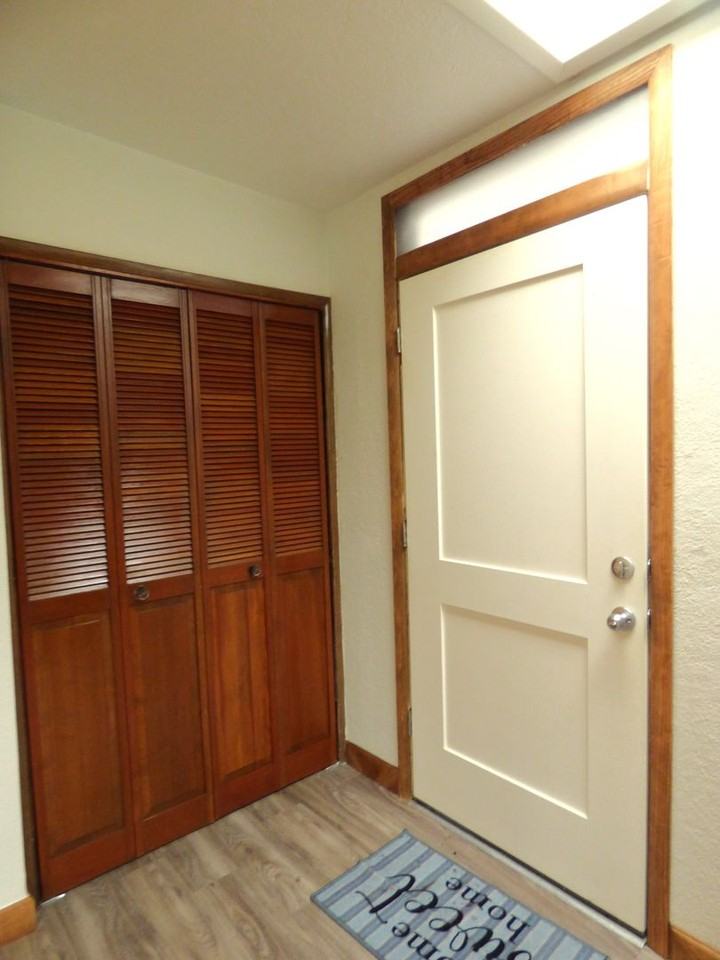 845 Fairview Ave Se - Photo 2 of 17