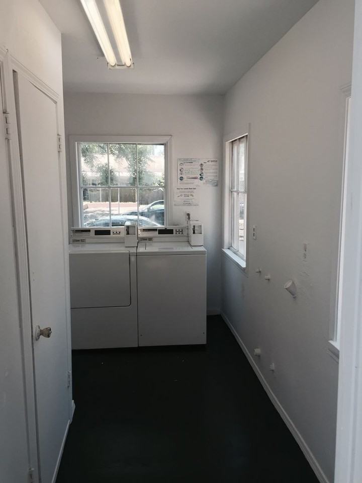 703 Salem St #3 - Photo 3 of 7