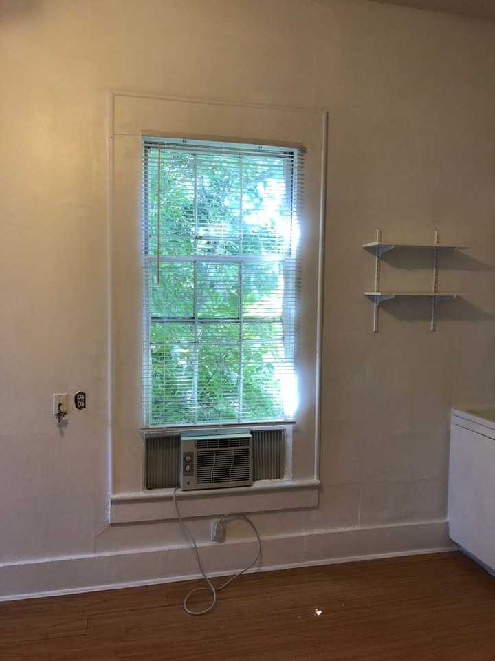 703 Salem St #3 - Photo 5 of 7