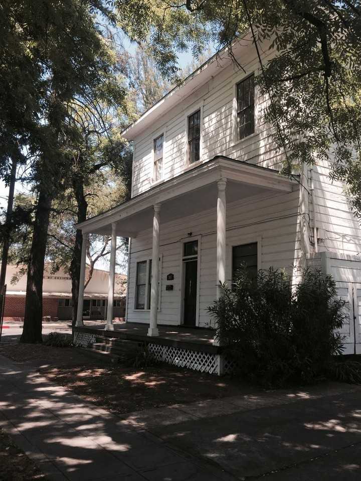 703 Salem St #3 - Photo 6 of 7