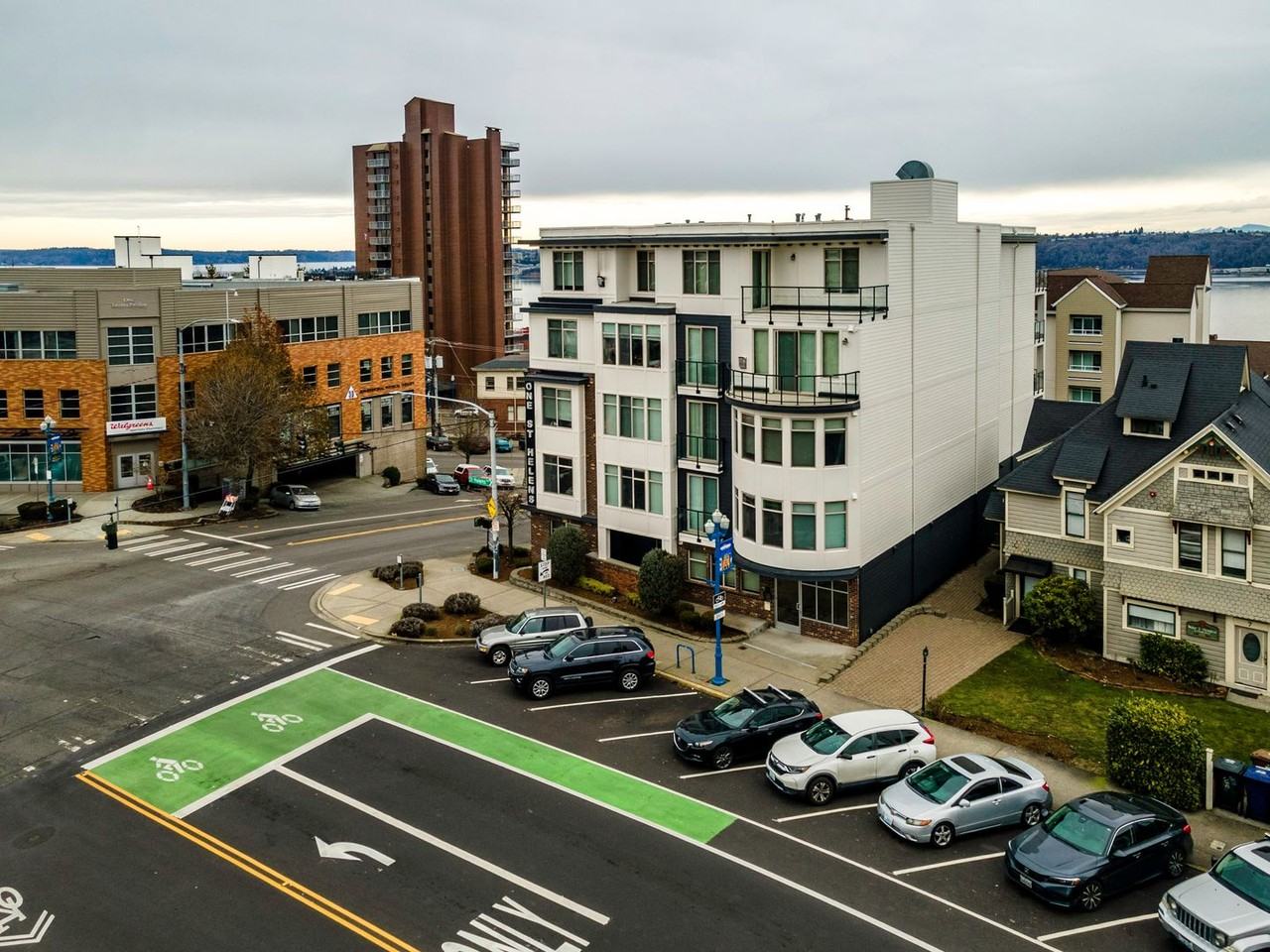 One Saint Helens Apartments - Photo 2 of 25