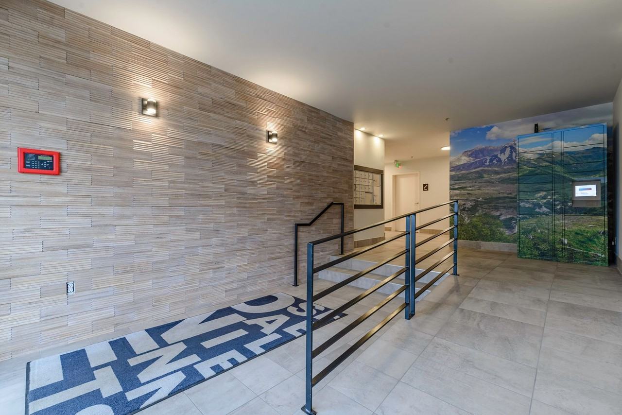 One Saint Helens Apartments - Photo 4 of 25