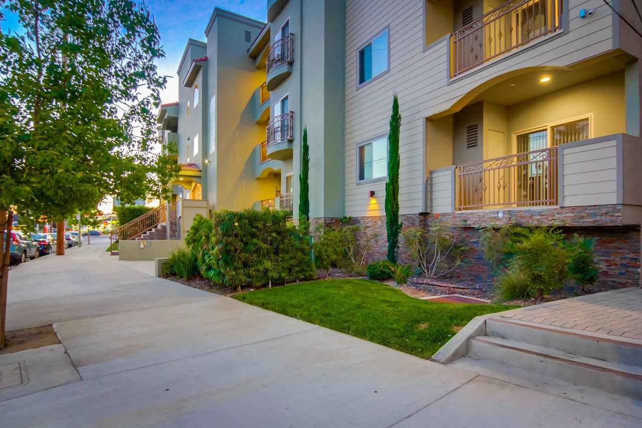 Devonshire Villas - Photo 2 of 4