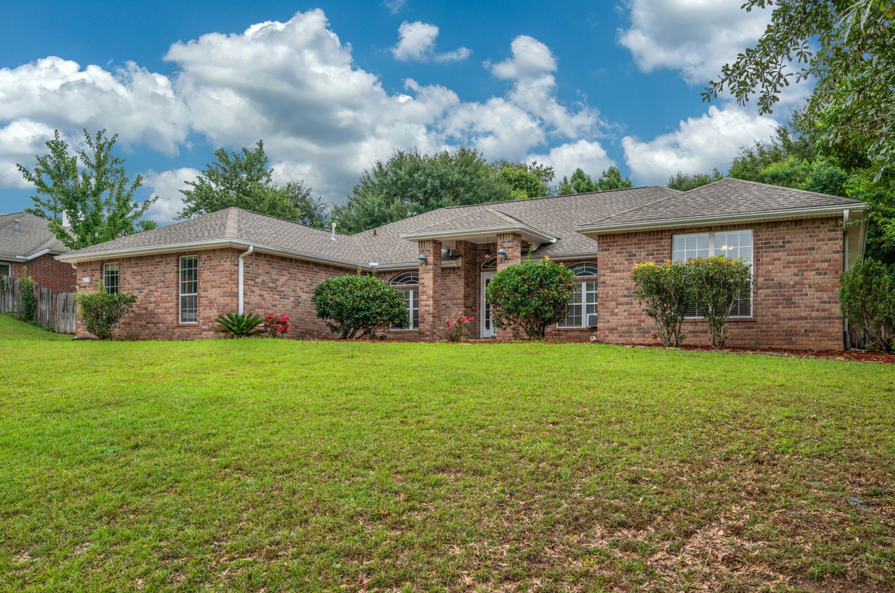 6215 Shire Ln - Photo 2 of 42