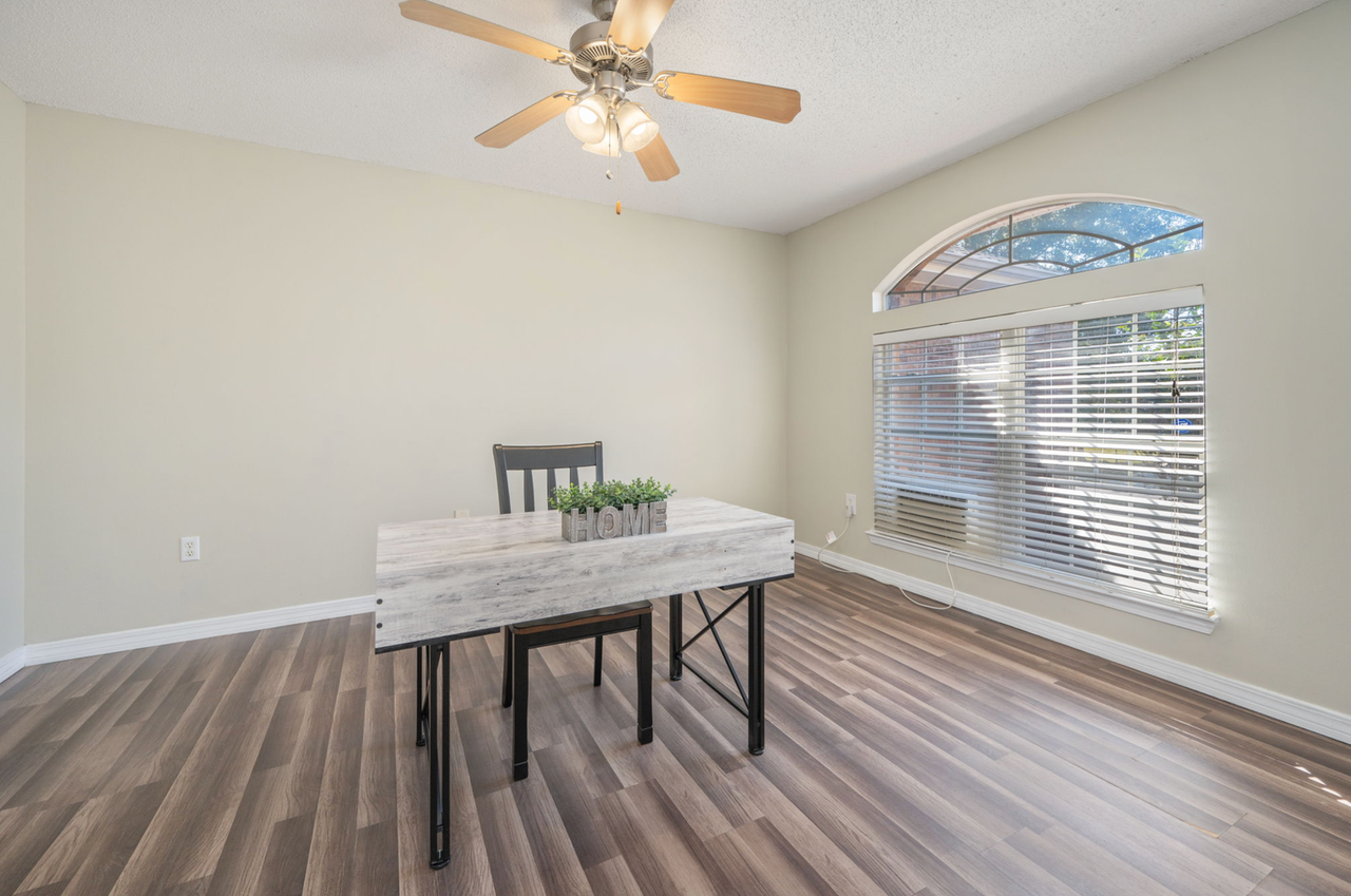 6215 Shire Ln - Photo 5 of 42