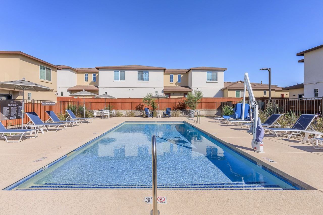 San Luciano Townhomes - Photo 3 of 49