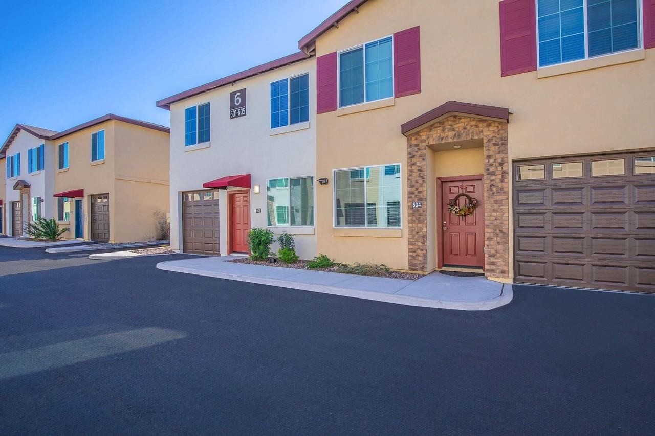 San Junipero Townhomes - Photo 6 of 43