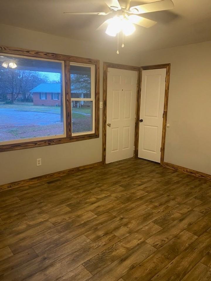 784 Rose Ct - Photo 6 of 9