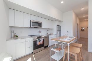 4225 Se Milwaukie Ave - Photo 1 of 1