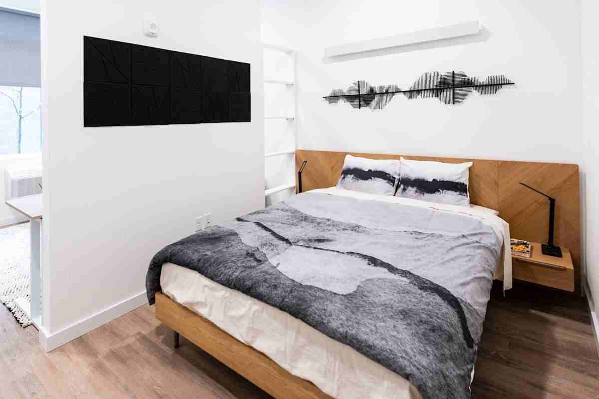 4225 Se Milwaukie Ave - Photo 4 of 40