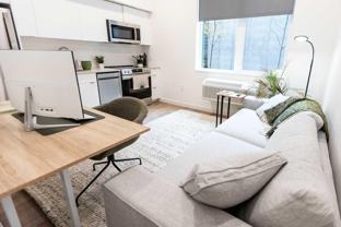 4225 Se Milwaukie Ave - Photo 1 of 1