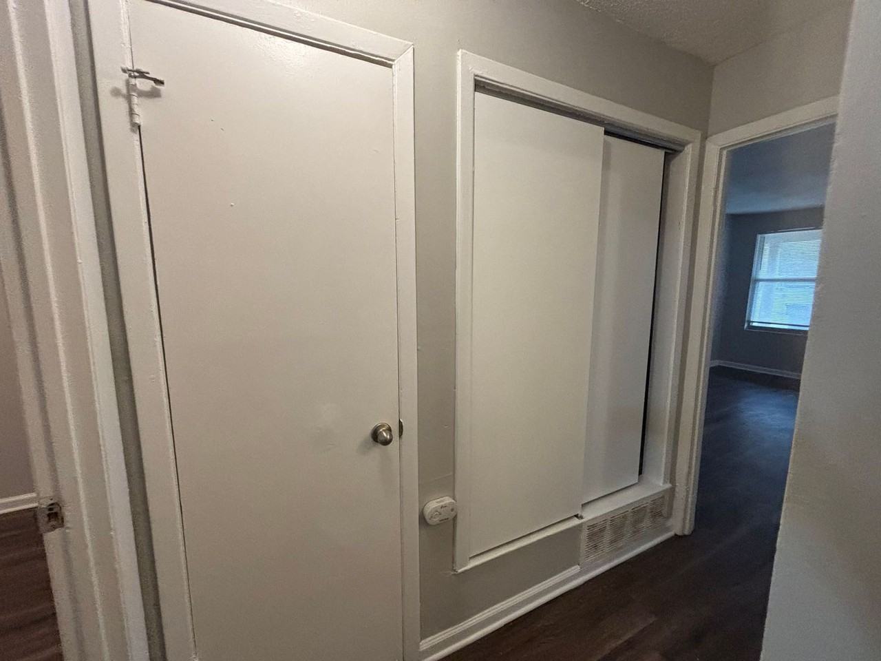 1425 Todds Creek Cv - Photo 7 of 12