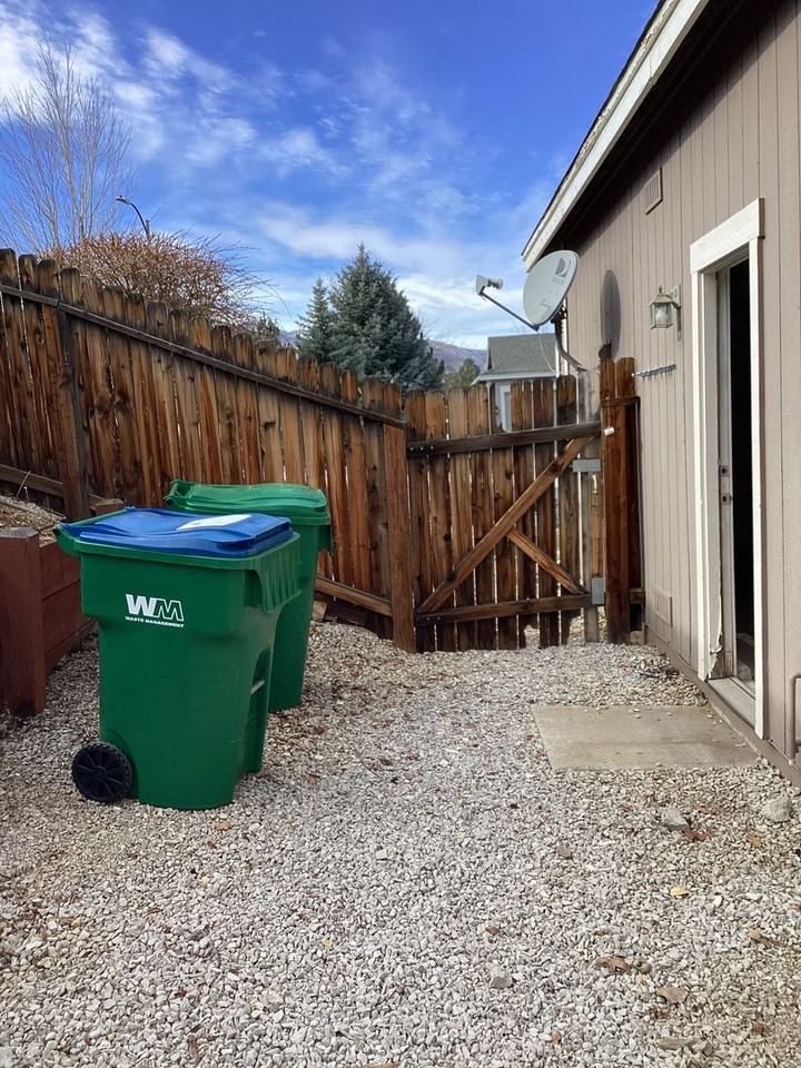 7698 Quarry Rock Ct - Photo 3 of 40