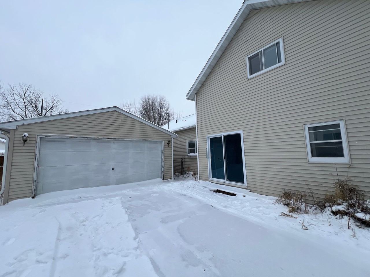 1012 4th Avenue South - Photo 3 of 32