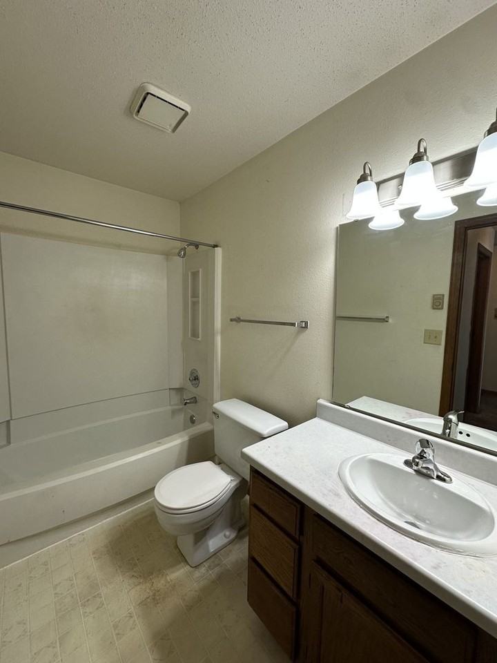 Page Meadows - Photo 3 of 6