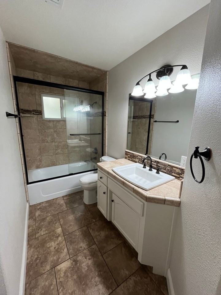 2040 Linda Vista Ave - Photo 7 of 12