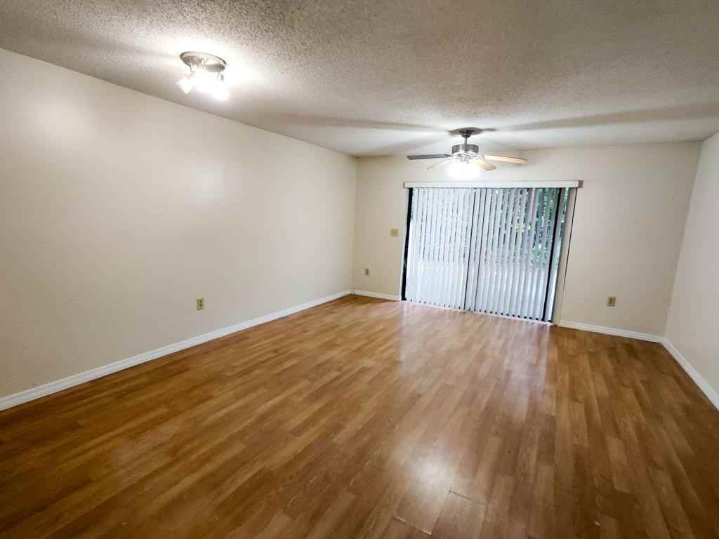 117 Crown Point Circle - Photo 7 of 27