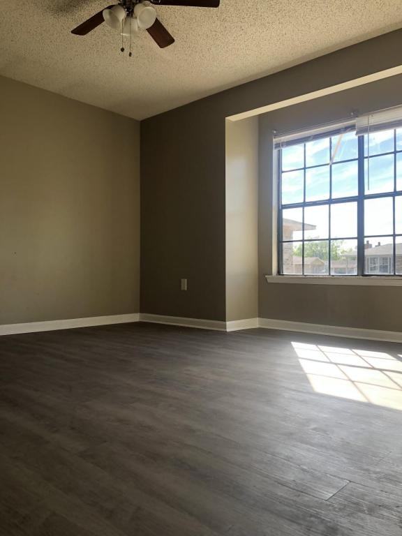 2025 Sherwood Meadow Drive - Photo 7 of 14