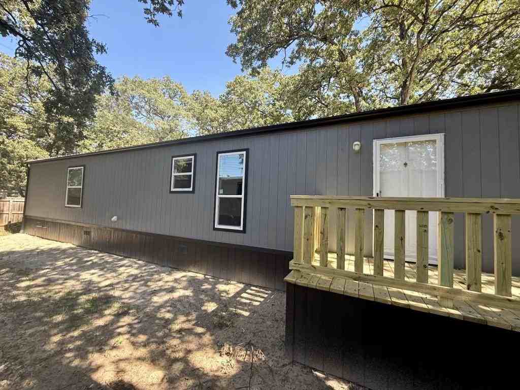 1808 Sheila Dr - Photo 4 of 38