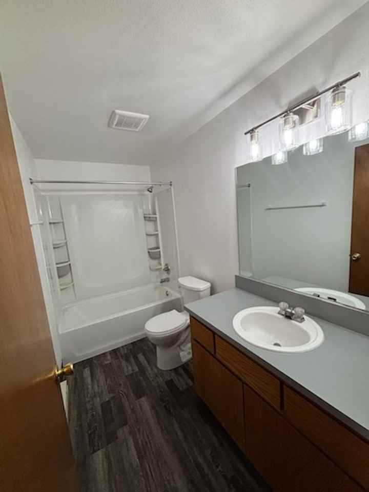 77 Northeast Nordic Drive - Photo 2 of 11