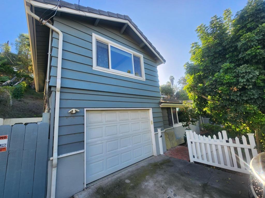 9345 Golondrina Dr - Photo 3 of 27