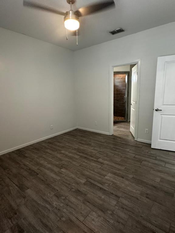 913 N Maryland St - Photo 5 of 9