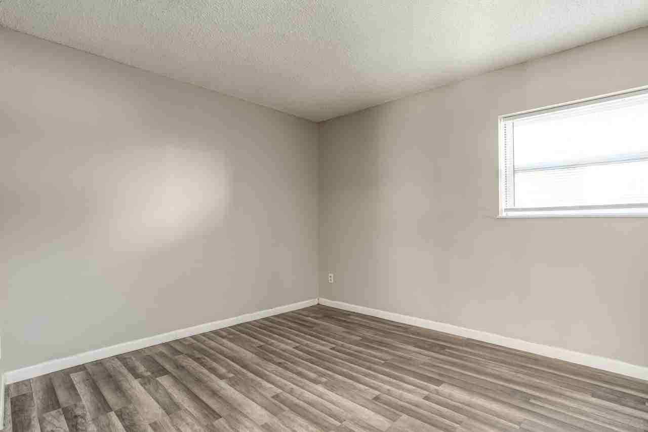 Freshly Painted & Spacious 1 and 2 - Photo 7 of 9