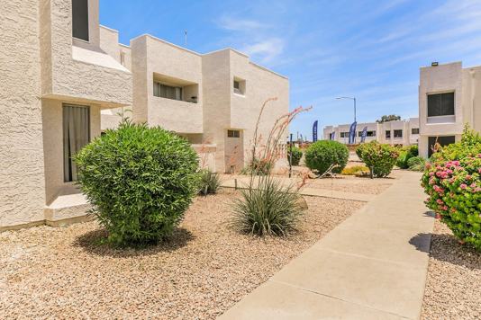 Tides on 44th Ave. 4 of 4