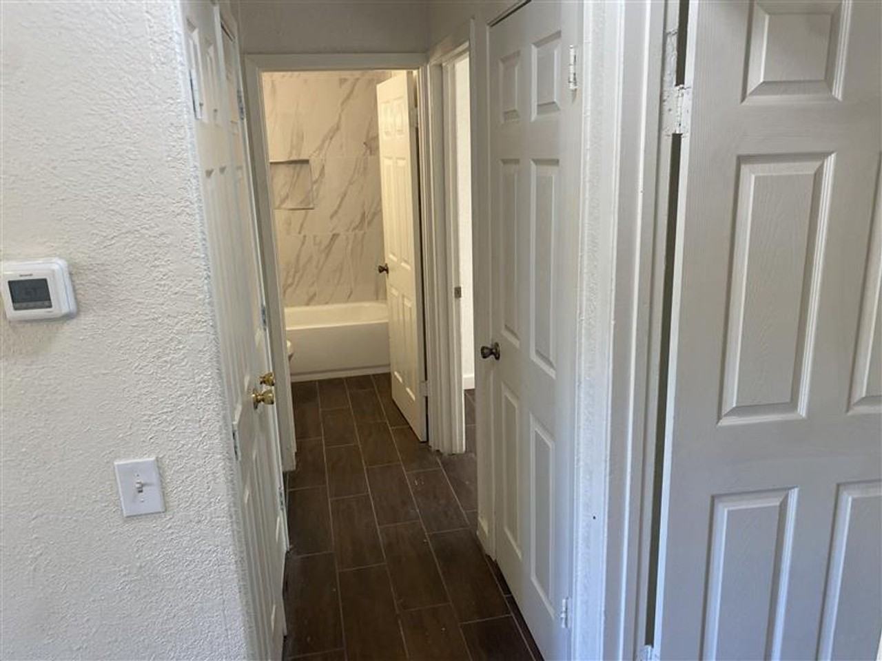 5504 Little Creek St - Photo 7 of 15