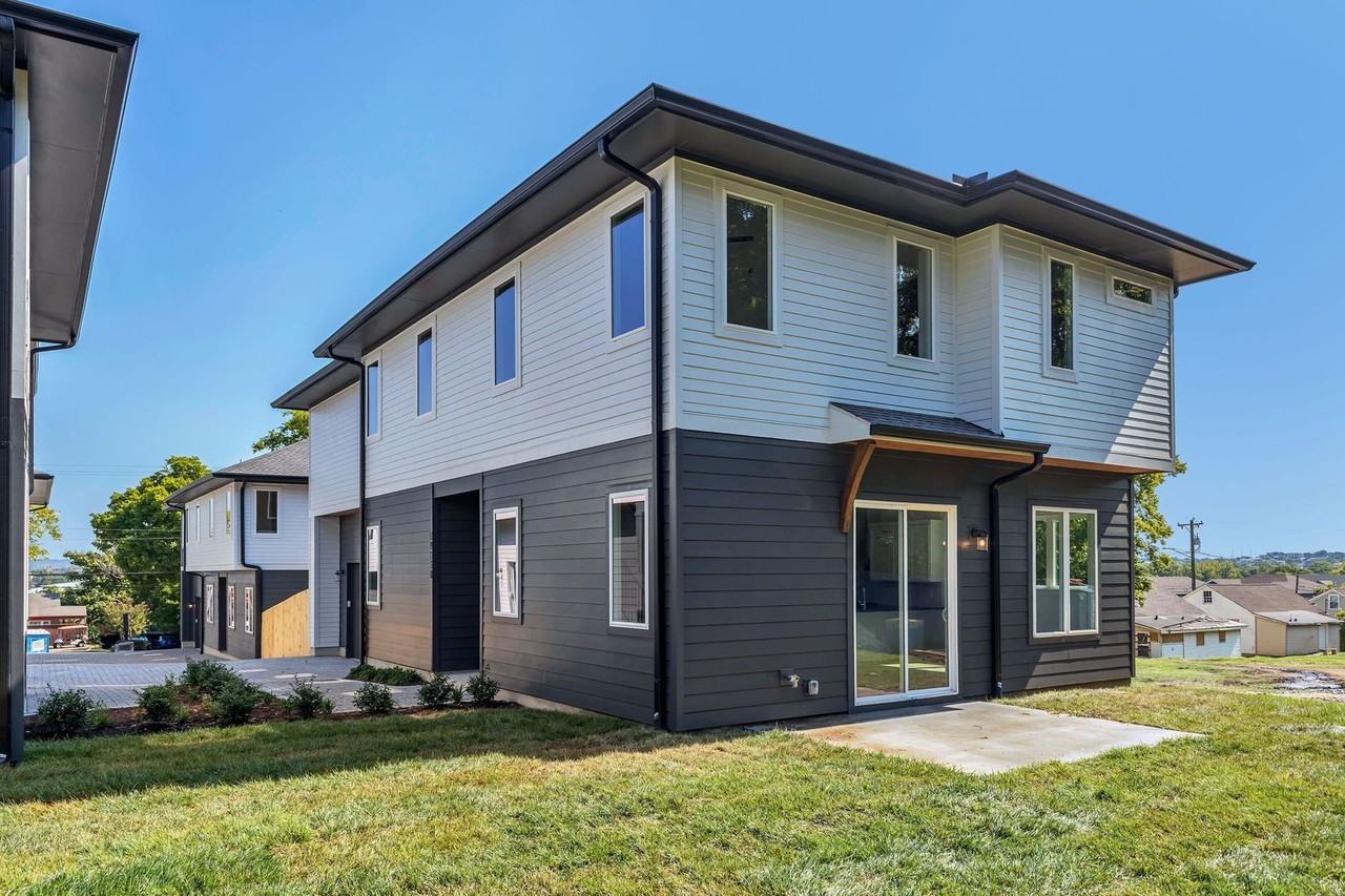 5917 Robertson Ave - Photo 2 of 50