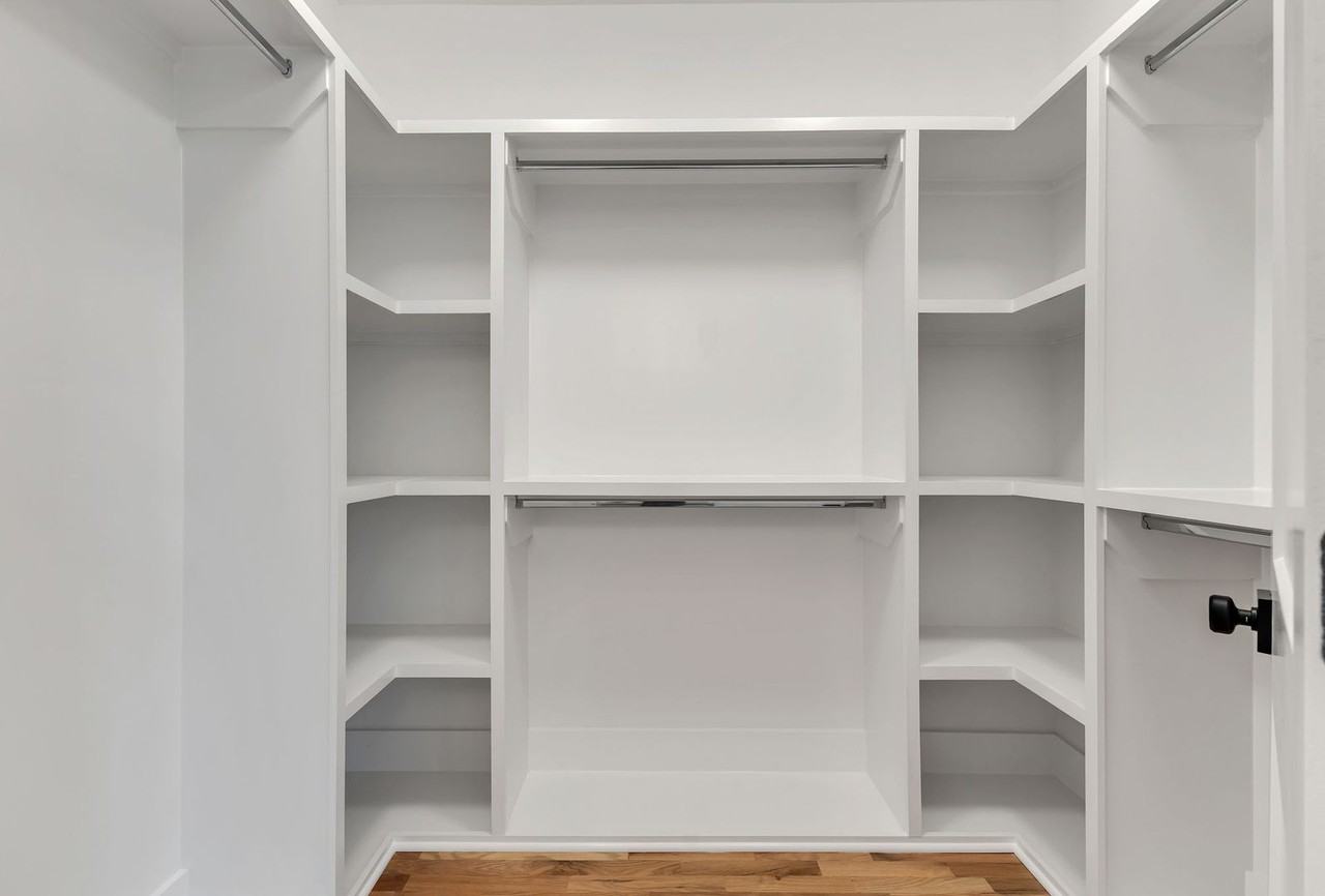 5917 Robertson Ave - Photo 6 of 50