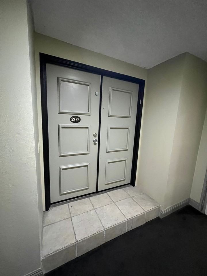 222 N Rose St #207 - Photo 2 of 27