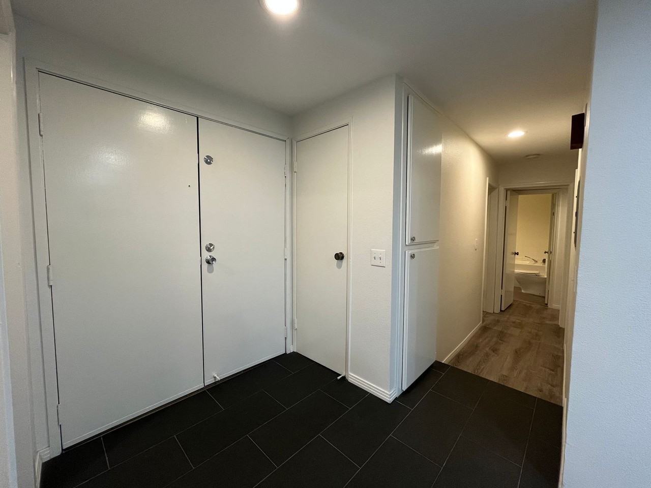 222 N Rose St #207 - Photo 3 of 27