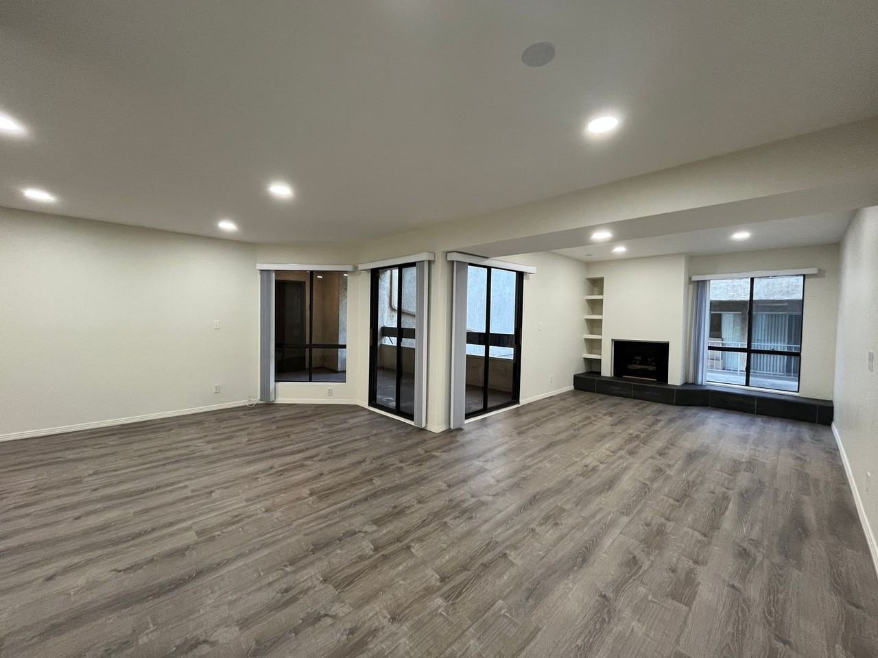 222 N Rose St #207 - Photo 4 of 27