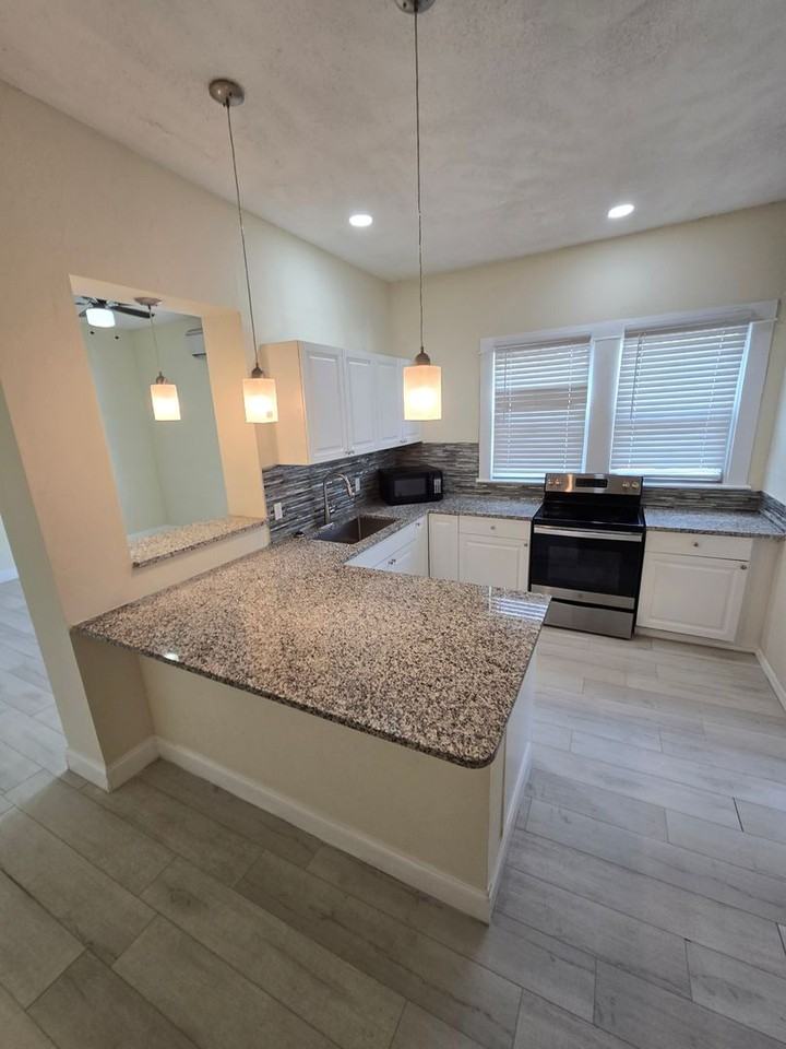 1212 East 25th Avenue - Photo 5 of 18