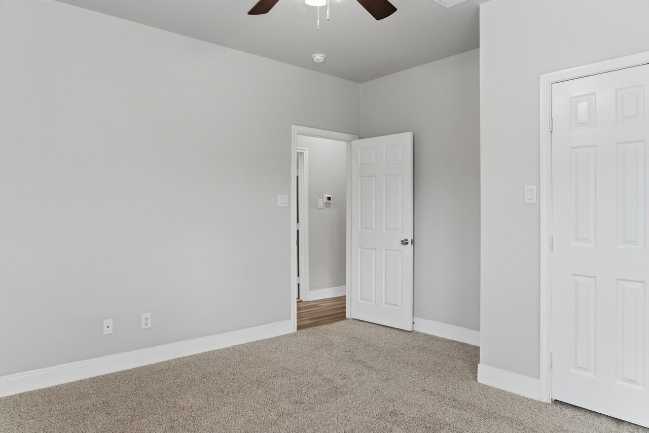 1403 Marshall Street - Photo 3 of 28