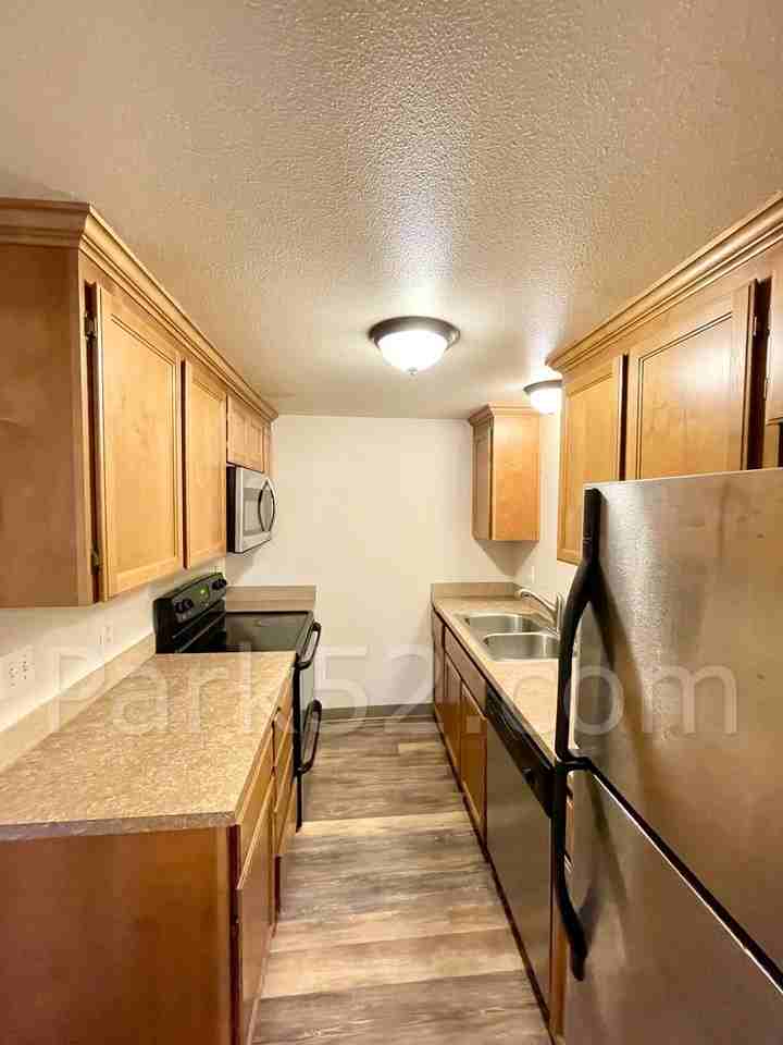 401 N M St #C - Photo 7 of 15