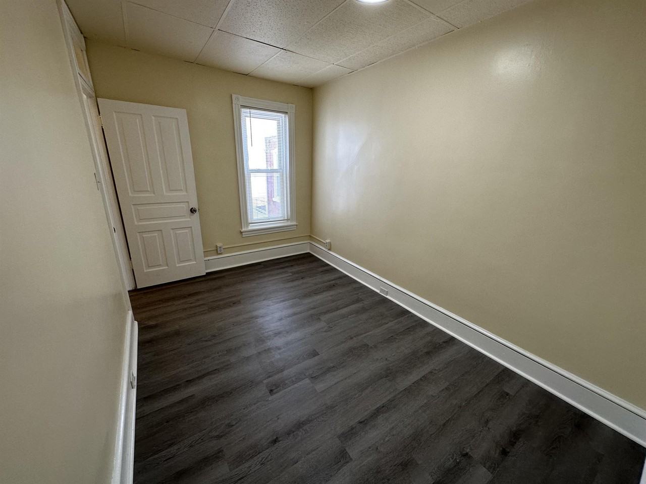 739 Lincoln St - Photo 7 of 20