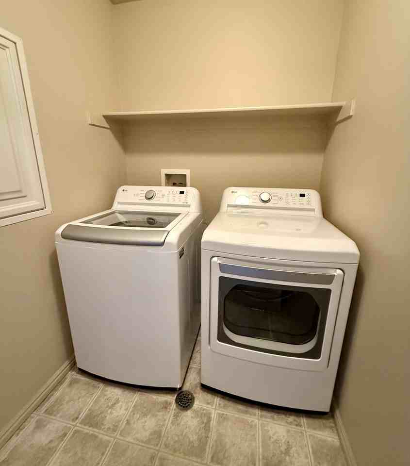 1820 W Fox Bay Dr #1 - Photo 4 of 35