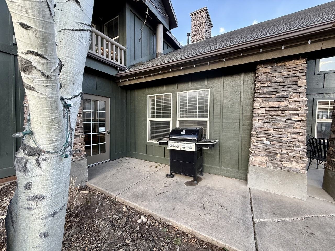 1820 W Fox Bay Dr #1 - Photo 3 of 35