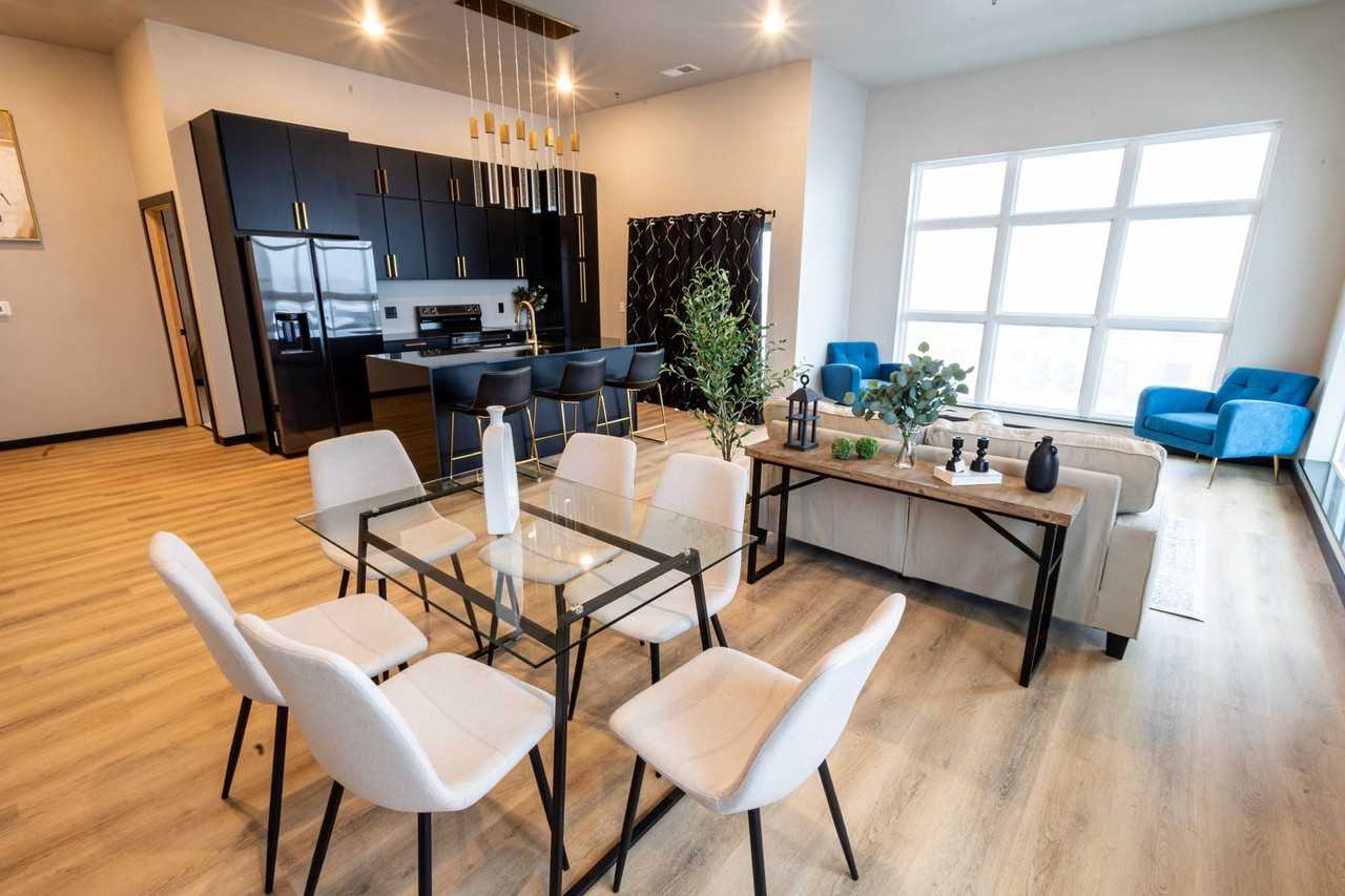 Azure | 1215 W Hamilton - Photo 5 of 14