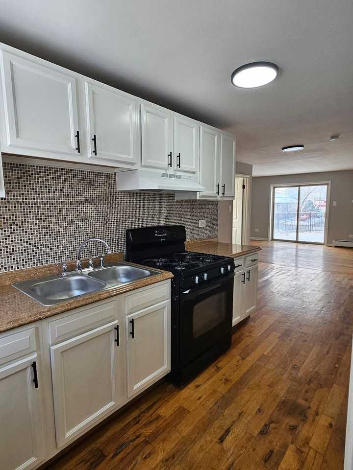 59 California - Photo 3 of 12