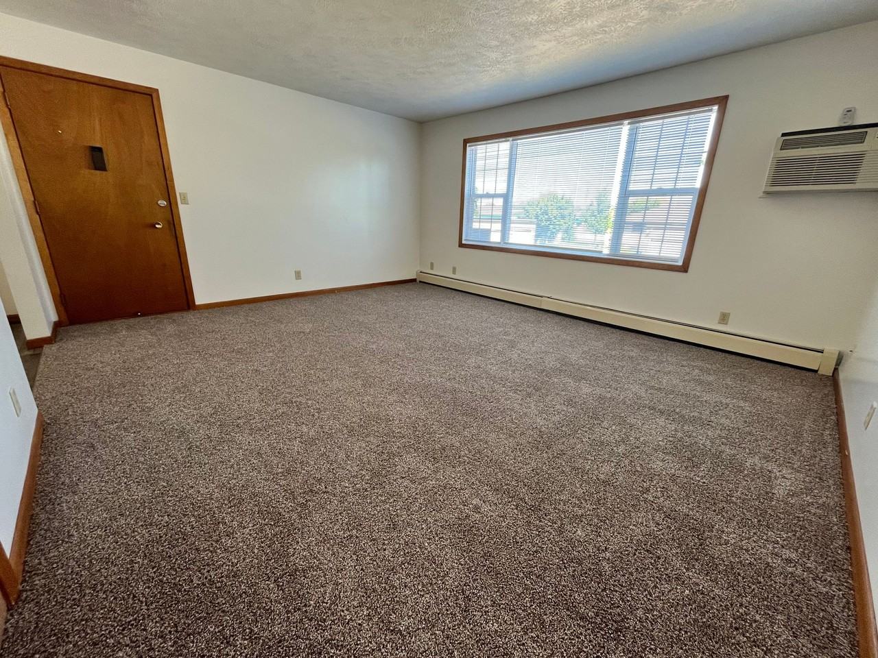 3505 S. Hawthorne Apartments - Photo 4 of 17