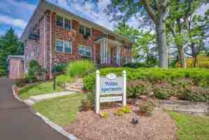 featured image of 14 Walden Place