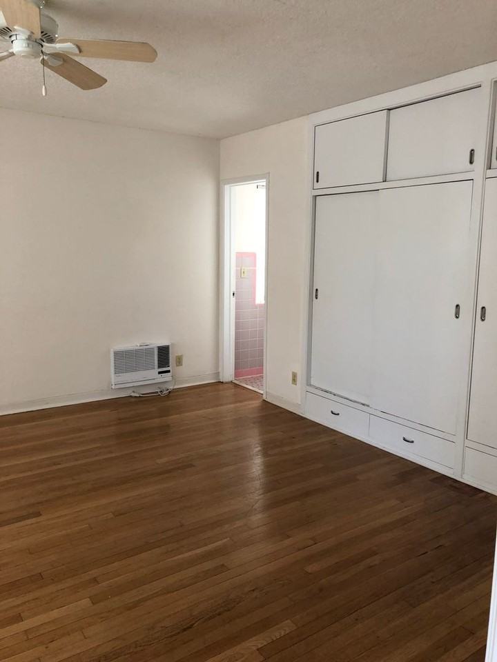 2525 PIERCE ST - Photo 7 of 23